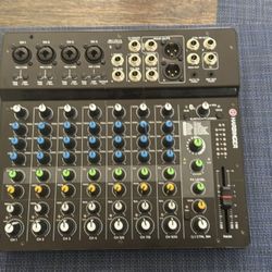 Harbinger 12 Channel Mixer 