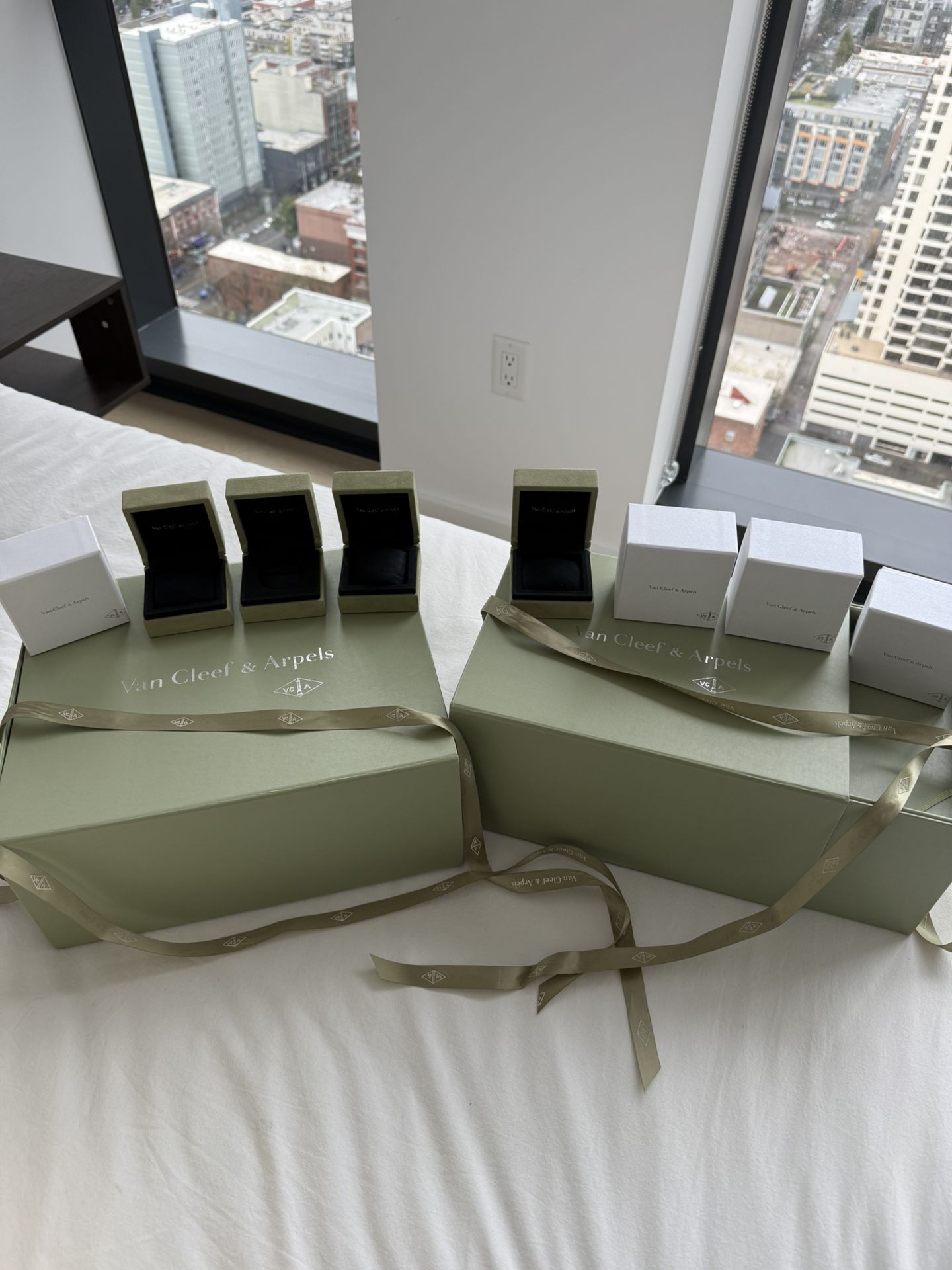 Authentic Van Cleef & Arpels Box’s