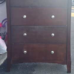 Dresser And Coffee Table 