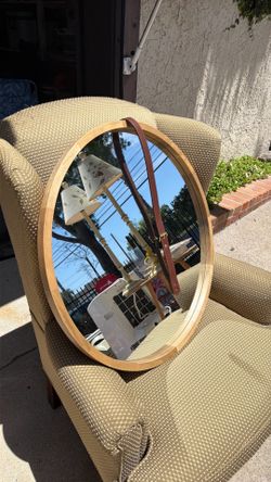 Round Mirror