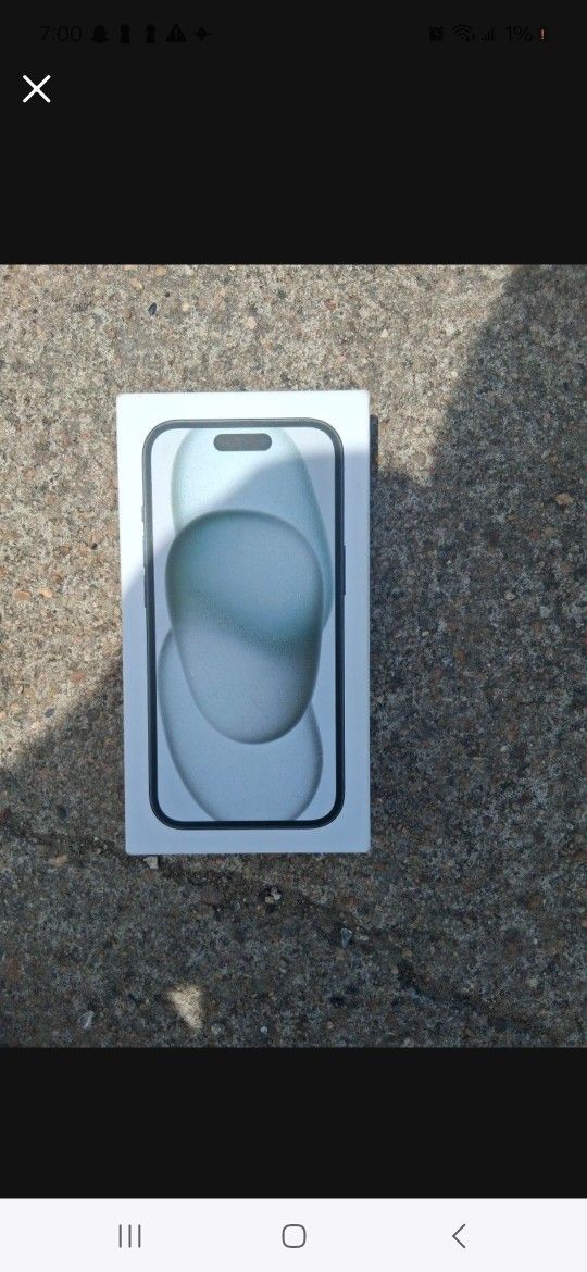 Iphone 15 With Airpods Att