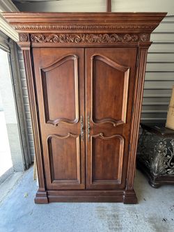 Bernhardt Solid Cherry TV Armoire Cabinet