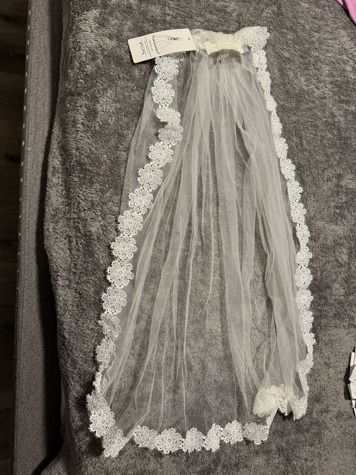 Beautiful Wedding Veil (New!)