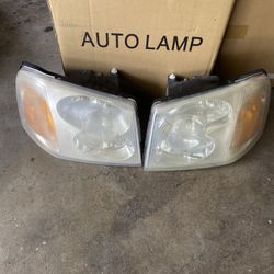 GMC Envoy Headlamps 