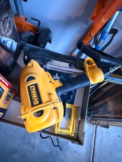 DeWalt Pneumatic Framing Nailer