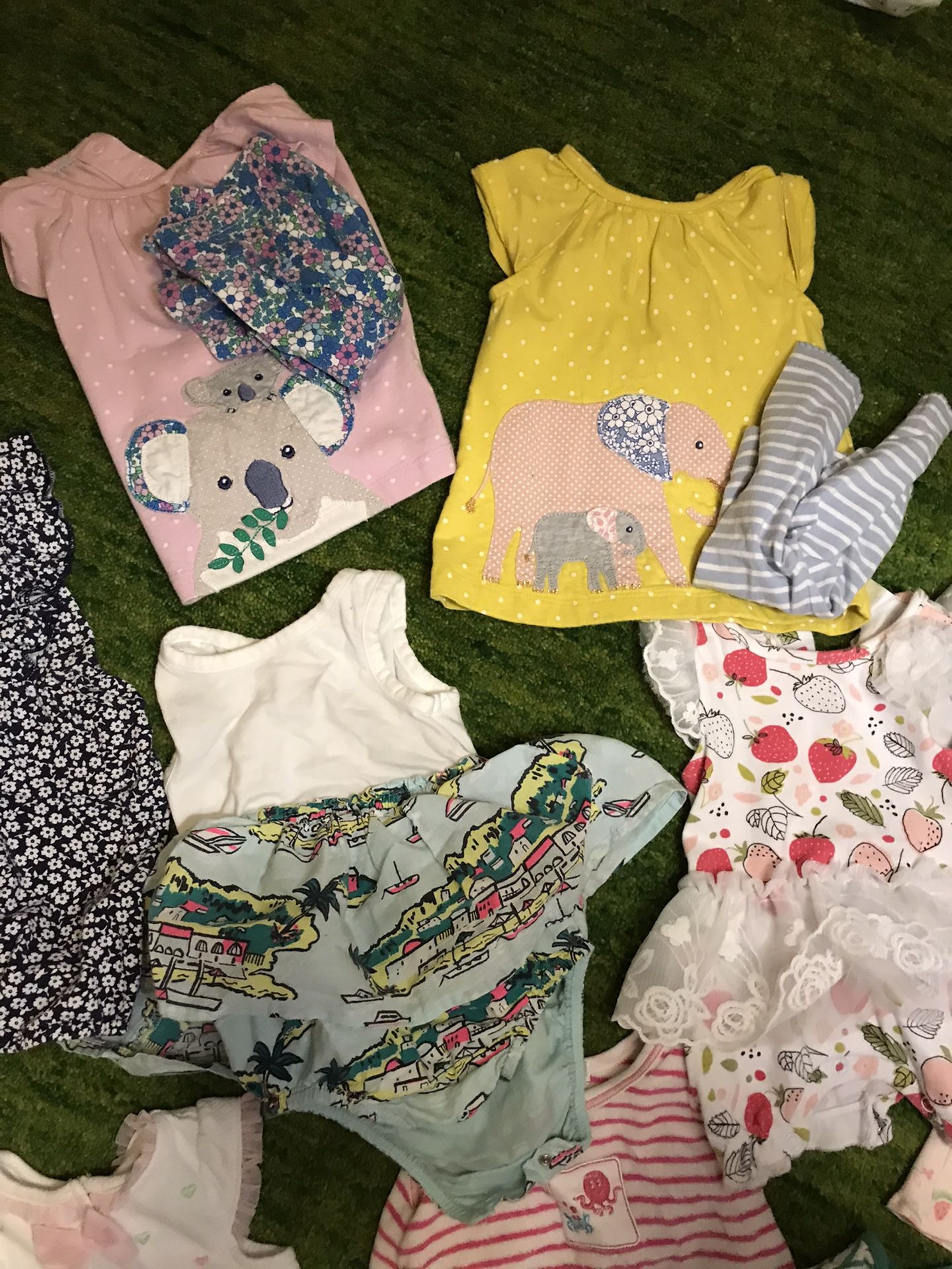 Lot of 0-3 Month Baby Girl Clothing 20+ Items