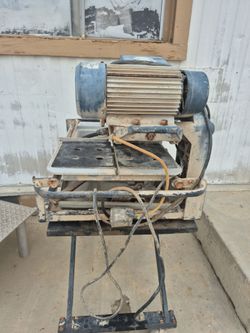 ***Maquina de poner pisos***