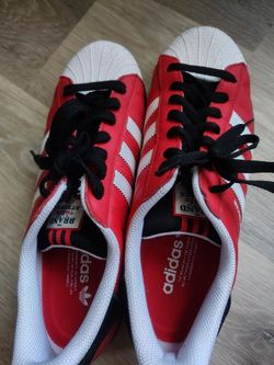 Adidas men's shoe