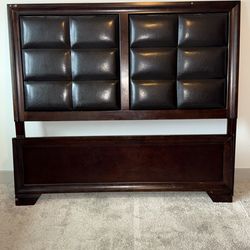Crowne Mark Louis Philip set