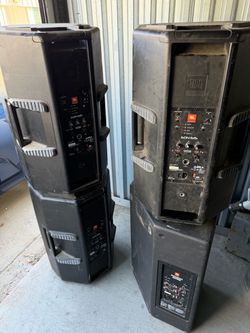 3 speakers JBL & a monitor