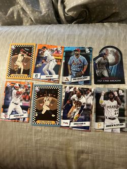 Lot of Baseball Cards Vintage/Modern