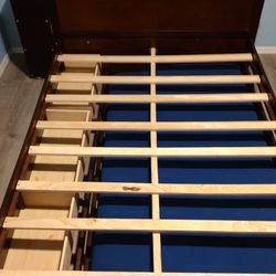 All-in-One Full Bed: Twin Trundle, Desk, Desk Shelves & Drawers! NEED GONE ASAP!!