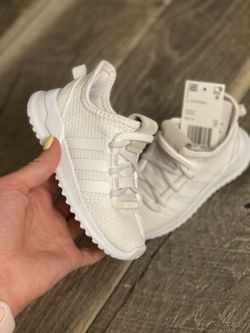 Toddler sneakers