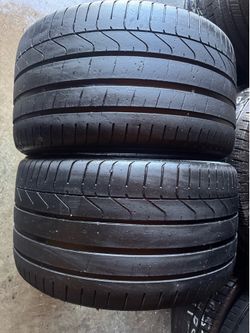 Pair of 305 30 20 Pirelli p zero n1 tires