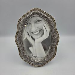 Silver Ornate Oval Picture Frame 7.5" x 5.75" Fits 4"x 6" Photo Western Wedding
