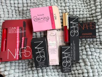 Makeup bundle
