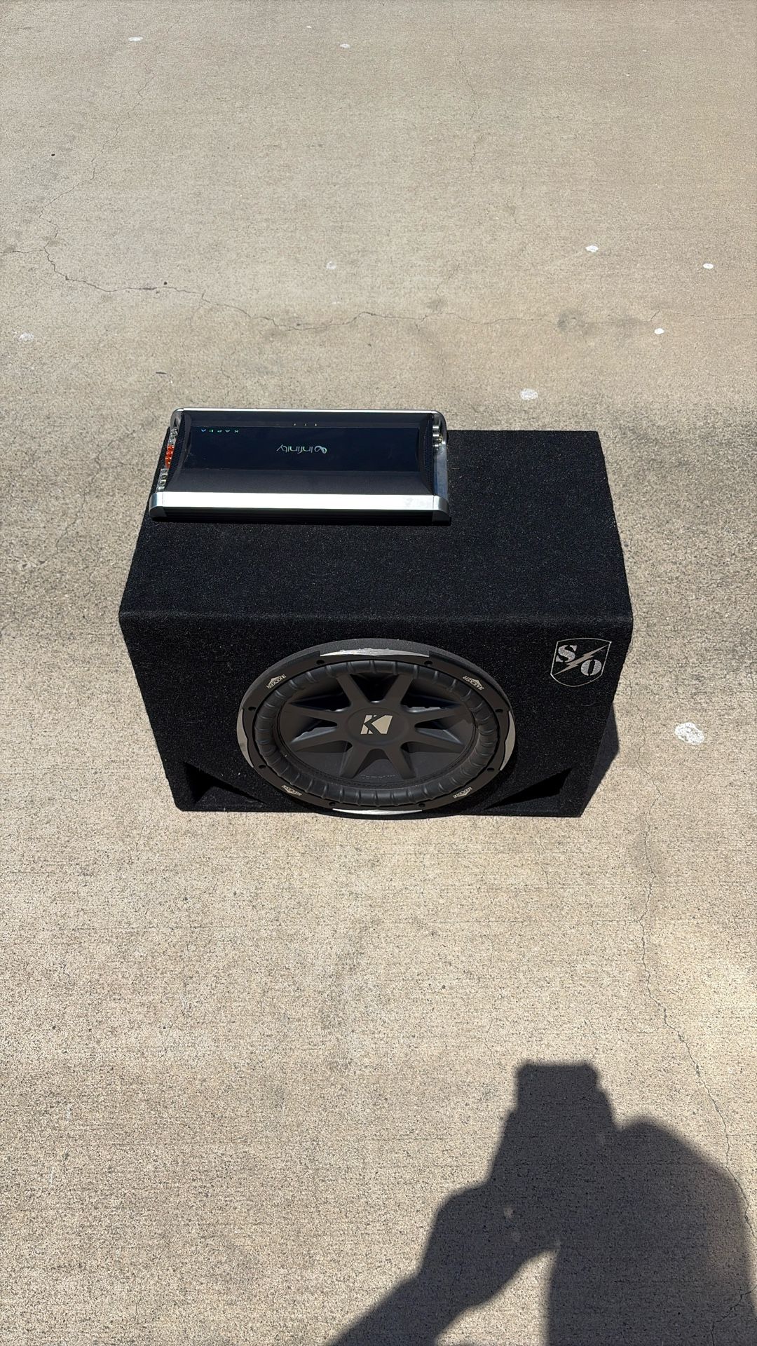 12 Inch Kicker Sub With Amp for Sale in Oxnard, CA - OfferUp