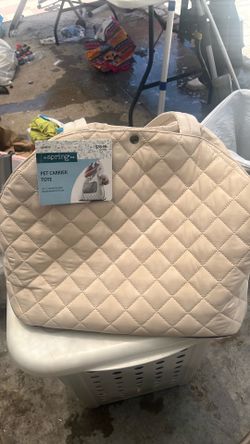 Bolsa para cargar su perrito  o animalito lo que guste