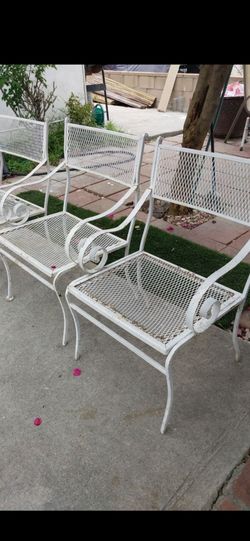 3 metal Patio chairs