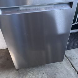 Kitchen Aid dishwasher 