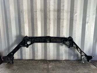 2010 - 2019 JAGUAR XJ XJL FRONT RADIATOR SUPPORT UPPER CROSSMEMBER FRAME OEM