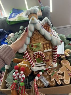 Gingerbread Decor