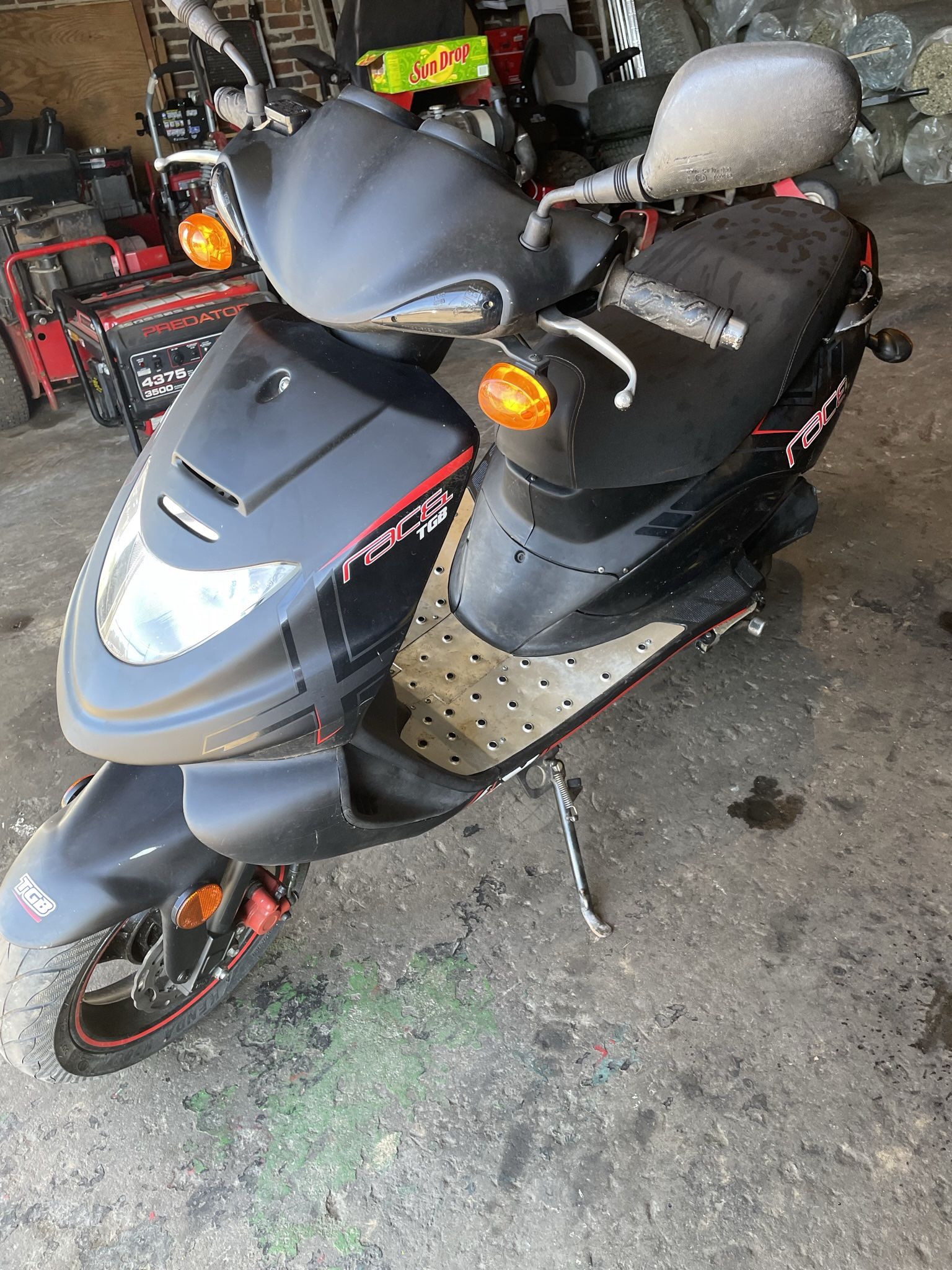 TCB RACE SCOOTER