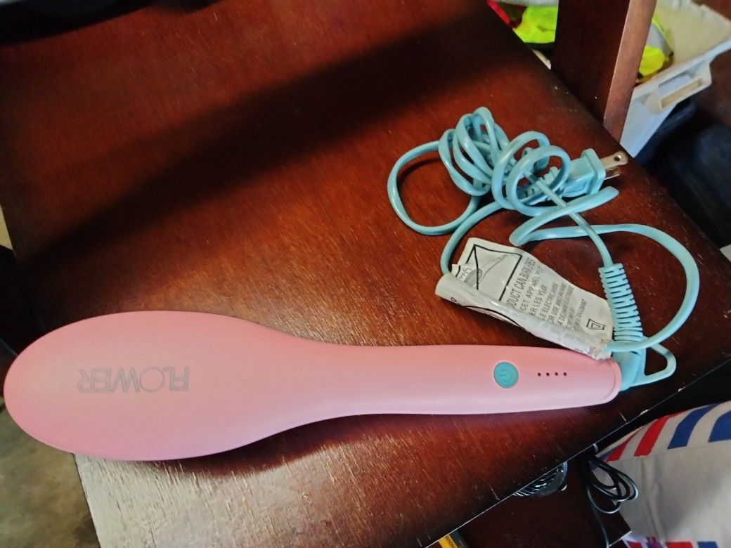 Flower Ceramic Hair Straightening Brush