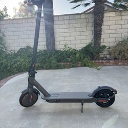 Electric scooter