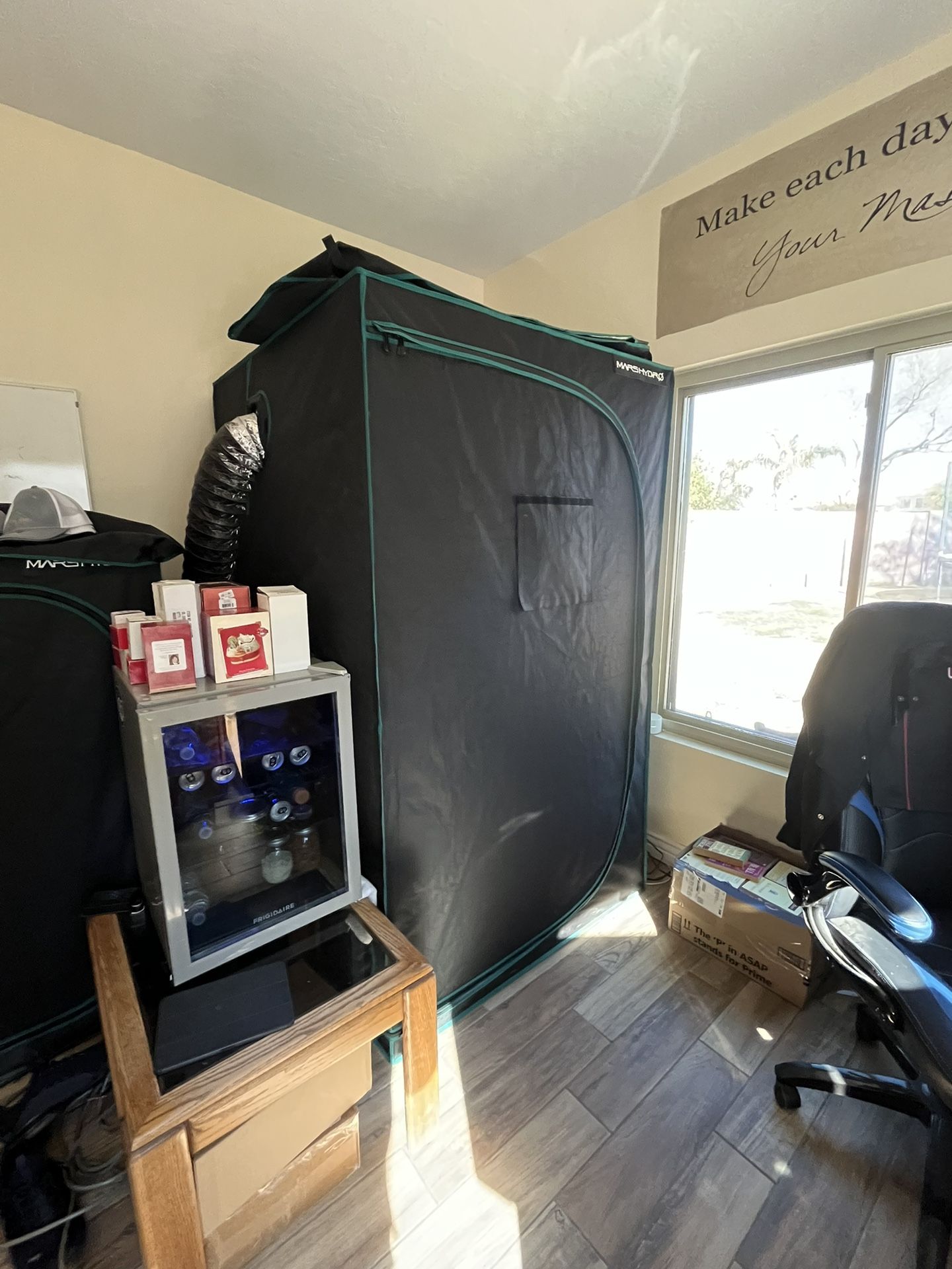 4x4 Grow Tent & Accessories