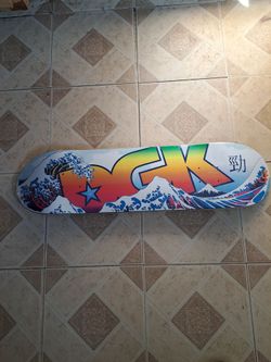 DGK SKATEBOARDS THE DIRTY GHETTO KIDS THE WAVES LOGO SKATEBOARD DECK SIZE 8..10
