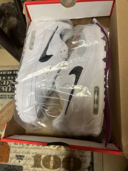 Woman’s Air Max 90  Sz 11.5. Men’s 9 1/2