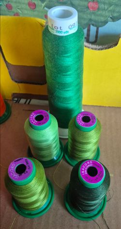 Green  Ackermann isacord embroidery thread ( from panorama city)