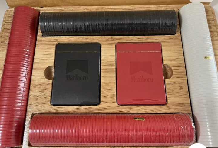 Vintage Marlboro Poker Chip Co
Playing Card Set With Wooden
Case Complete SEALED