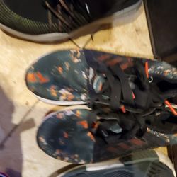 Men’s Adidas Sneakers Size 8.5 – Women’s 9.5/10 – Worn Once