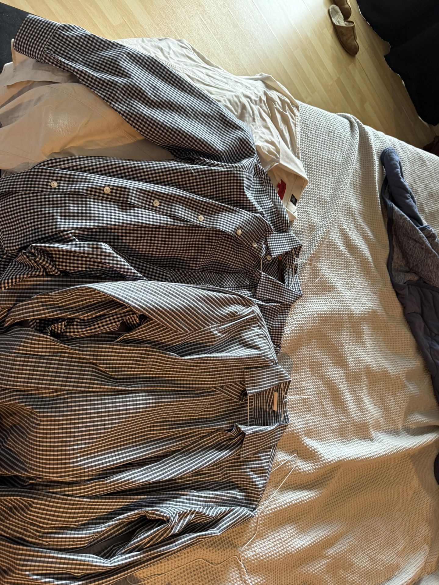 Men's Dress Shirts, Calvin Klein, Hugo, Boss, Benjamin Sherman, Large And Xl Size 16 1/2 Inch Neck