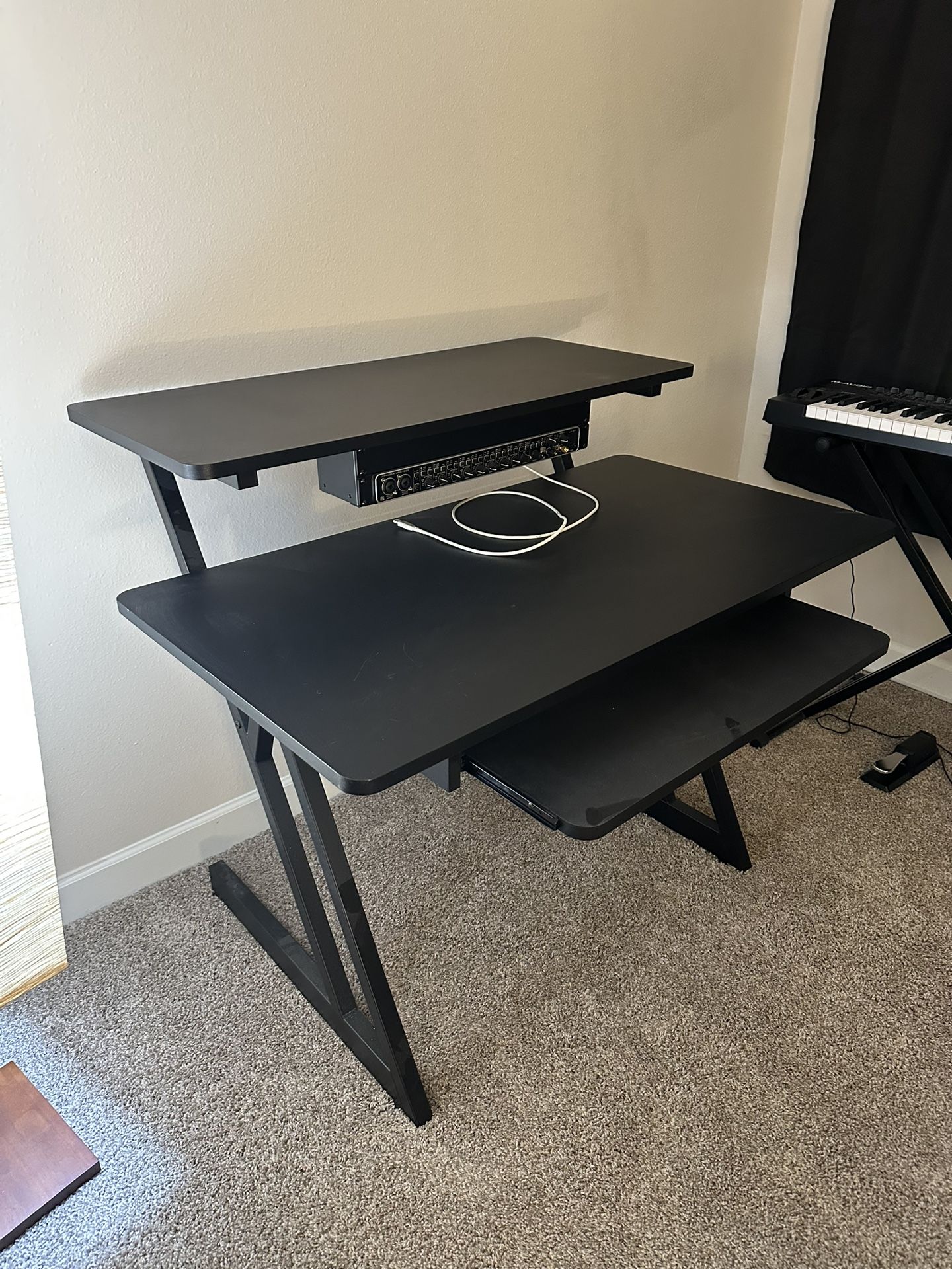 Workstation Desk + Audio Interface 
