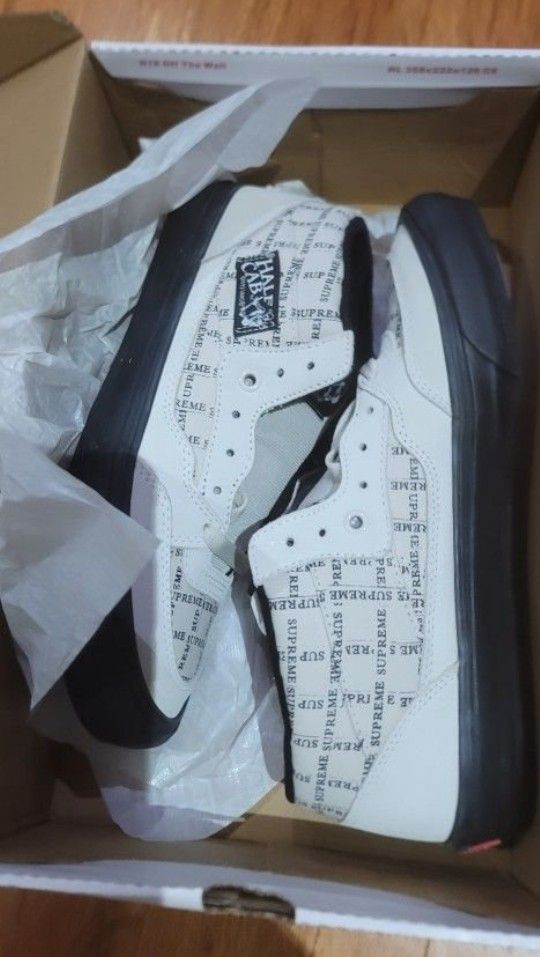 Supreme Vans Half Cab White Black Grid Size 9 Brand New 