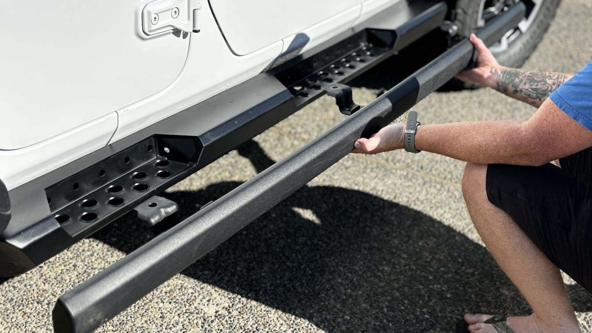 Jeep JL 4-door Running Board (Rubicon Stock Board)
