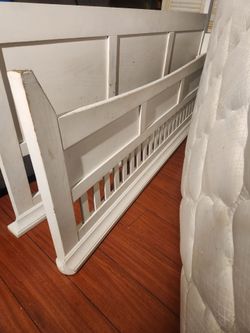 Free Queen bed