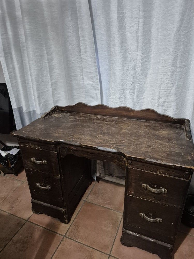 Sewing Table Or Make Up