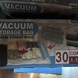 30 Pack Vacuum Storage Bags, Space Saver Bags (5 Jumbo/5Large/10Medium/10 Small) Compression for Comforters and Blankets, Sealer Clothes Storage inclu