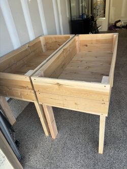 Raised Garden Planter Bed