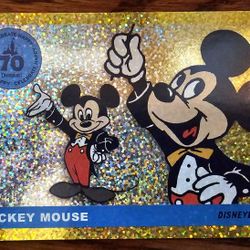 2025 TOPPS DISNEYLAND 70TH ANNIVERSARY MICKEY MOUSE GOLD GLITTER  /55