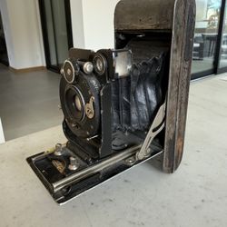 Vintage camera from the 1920s