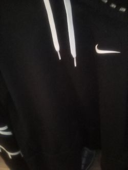 Nike Black Pullover Hoodie medium