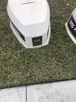 JOHNSON 90 V4 ENGINE COVER