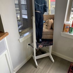 Jewelry Mirror