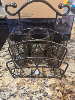 Princess house utensil and napkin holder.