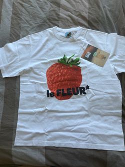 Golf Le fleur strawberry tee shirt sz xl